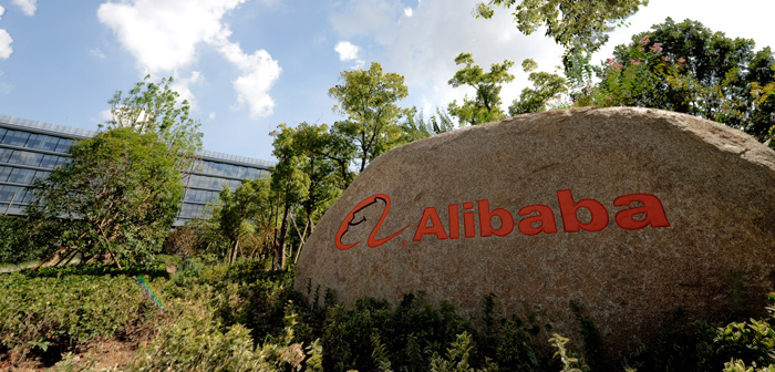 Alibaba nyrekryterar inför global expansion